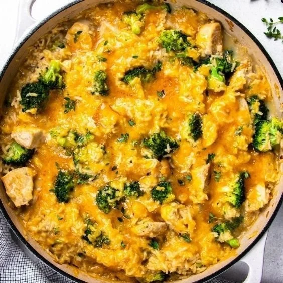 Cheesy Chicken and Rice Casserole