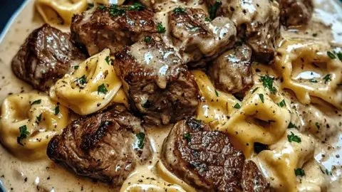 Cracked Garlic Steak Tortellini served in creamy sauce