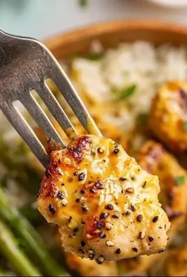 Delicious honey mustard chicken bowls with fresh ingredients